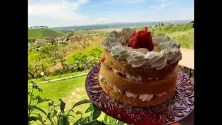 COME FARE UNA CHIFFON CAKE FRAGOLE E PANNA PERFETTA alta e sofficissima in casa