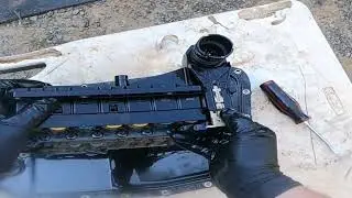 BMW X5 E70 ZF Transmission Valve Body Sleeve Install Issue | Plastic Slider Won&rsquo;t Lock In