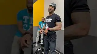 Method Man deadlifts 500lbs easily