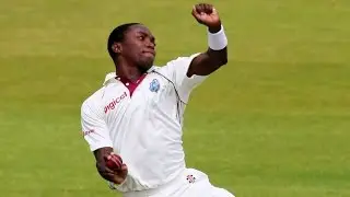 Fidel Edwards: Hampshire fast bowler breaks leg 'playing football in warm-up'