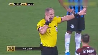 Gremio (BRA) vs Flamengo (BRA) / Minuto: 23'