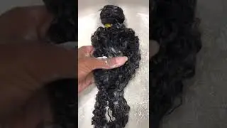 Isee Hair Sheds Like Crazy | Cleansing new bundles using Eden Bodyworks shampoo and conditioner
