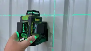 3D Green Beam Self-Leveling Laser Level 3 x 360 Cross Line Three-Plane Leveling and Alignment Tool