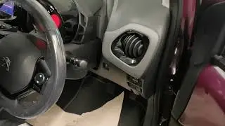 Peugeot 108 OBD location