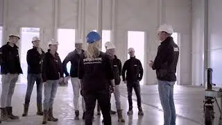 Supervlakke vloer voor Hellema