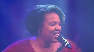 Ely Swares - Moments (Live at L&eacute;man Bleu for Evidence Music)