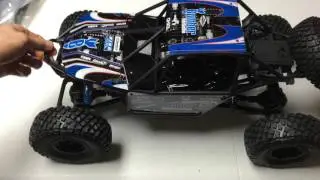 Axial RR10 Bomber (RTR) RC Rock Racer Unboxing