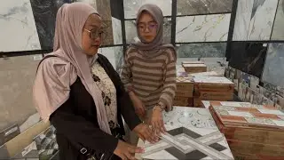 SUATU KEBERHASILAN DIUMUR MEL SENG SAIKI WES ISO BANTU BANGUN OMAH-mel membelikan keramik gais🤗🤩😇👏