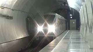 Московский Метрополитен 81-720/721 серии 0028 и 0035 на станции Петровско-Разумовская