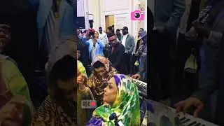 الجمهور يتغنا مع مياده قمر الدين 