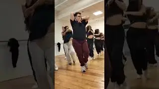 Scuola di ballo con l'ormai famosissimo coreografo di Gaia