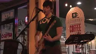 N&uacute;menor - Mike Conaway (Live at The Coffee House)