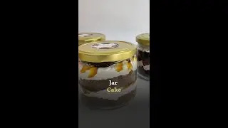 Break Down: Assembling a Jar Cake