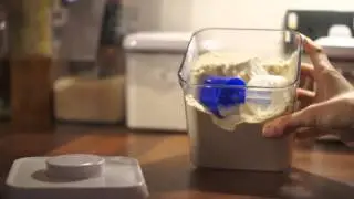 Great Food Containers for Amputees (One Hand)