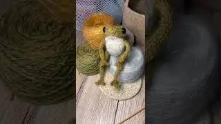 🧶🐸 Herbert the Frog 🐸 pattern by Claire Garland ✨