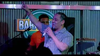KRISSPY - LA VA PAGAR Y MÁS QUE TU AMIGO (EN VIVO)