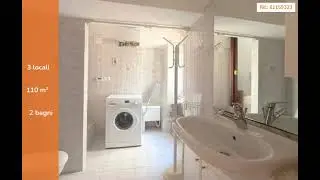 Via G. De Troia:Indipendente con terrazzo, locale uso deposito e cantina sottostante in zona centro.