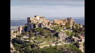 Les Baux de Provence   Son ch&acirc;teau   Le val d'enfer  version langue Russe