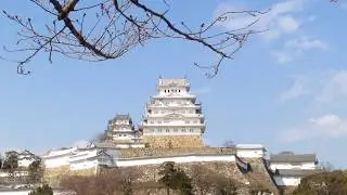 A Day Trip to Himeji Castle, Japan | Wanderlust Storytellers