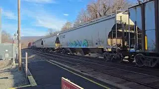 Norfolk Southern #4146 leads a 145 car manifest at Lewistown, PA (01/08/2026)