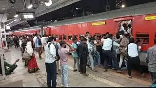 Thane station crowd night local train Rush it Thane Mumbai local train 
