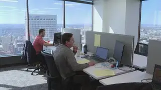 Mayor Greenberg honors fast-growing Louisville company