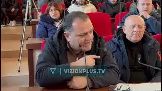 Fermerët e Maliqit “përplasen” me drejtuesit e Bashkisë pas përmbytjeve: Ne paguajmë taksat