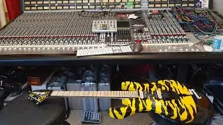 Jackson Pro DK2M Yellow Bengal Tiger DK2 1 OF 250 MiM Mexico Guitar Up Close Video Review