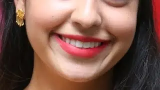 Indian Beautyful Actress Sasha Singh Vertical lips closeup video