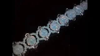 Браслет из бисера, бусин и биконусов. МК. DIY. Tutorial: beaded bracelet