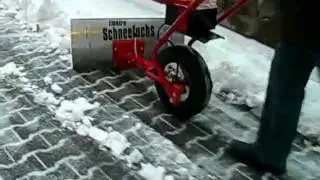 ELEKTRO AKKU Schneer&auml;umer SCHNEEFUCHS SCHNEESCHIEBER mit irrer Schubkraft