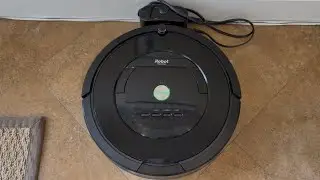 iRobot Roomba 805 (New Logo Variant) - Robot Vacuum Demo