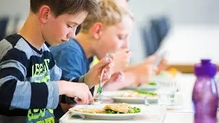 The ideal cooking system for schools and nurseries  | RATIONAL SelfCookingCenter