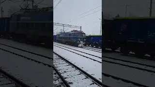 ET22 -1072 z Węglarkami #kolej #pkp #et22 #pkpcargo