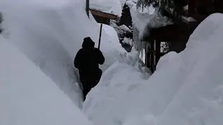 Le village du Tour en Haute-Savoie isol&eacute; par la neige