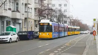 Tram Berlin: Vorbeifahrt M4 am Forckenbeckplatz 