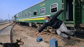 Down Train Full Speed Karachi Express Train | train | Pakistan Railway 