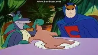 Dynomutt serves the meal