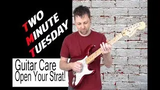 What's inside my Stratocaster? Pickguard Removal Video!