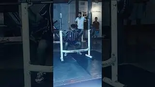barbell squat #legday#barbellsquats#shotsvideo#shotviralvideo #youtubeshorts#hilight#hardwork