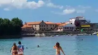 Dos arroaces hacen las delicias de los ba&ntilde;istas en Aguete