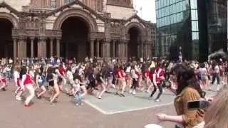1D BOSTON FLASH MOB