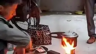 当现代骑行装备遇见传统土灶｜一场跨越时代的烟火对话#赵朔西行漫记 #赵朔
