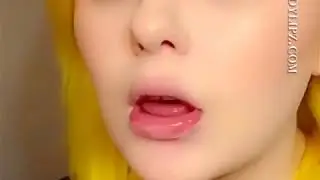 TUTORIAL ON HOW TO CREATE POUTY LIPS IN JUST 2 MINUTES