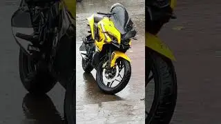 Rs 200 💛Bs3 Whatsapp status Ns 200 Pulsar 220 Pulsar Rs200 Pulsar Ns200 Yellow Rs 200