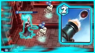 Castle Crush Skull Queen Deck does SO MUCH DAMAGE