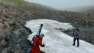 鳥海山湯ノ台口から雪渓を滑る2024年9月23日#鳥海山 #skiing #登山 #雪渓