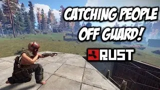 RUST | CATCHING PEOPLE OFF GUARD FOR LOOT! Solo Survival! S7-E3