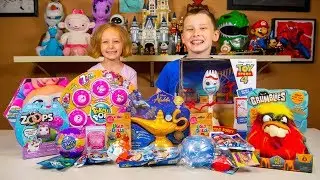 Disney Aladdin & Toy Story 4 Toys Kids Surprise Eggs Blind Bags | Kinder Playtime It's a Toy Party!
