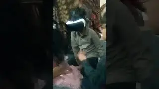 Haider friend Zaryab play with VR